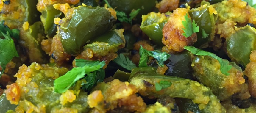 Besan-Coated Capsicum Recipe