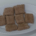 Crispy Sesame Seeds Chikki Recipe